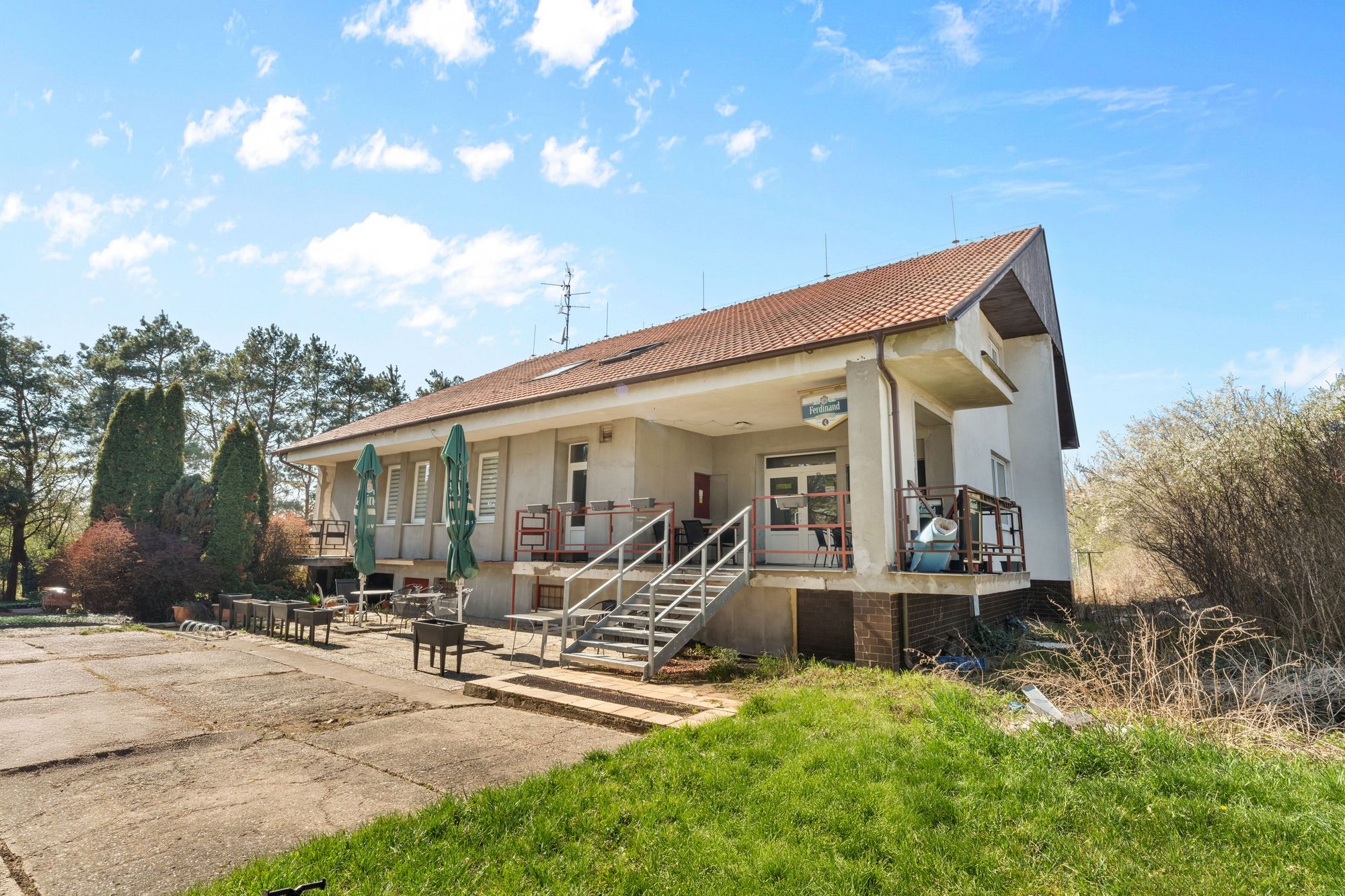 Restaurace s bydlením · Moravská Nová Ves — fotografie 2